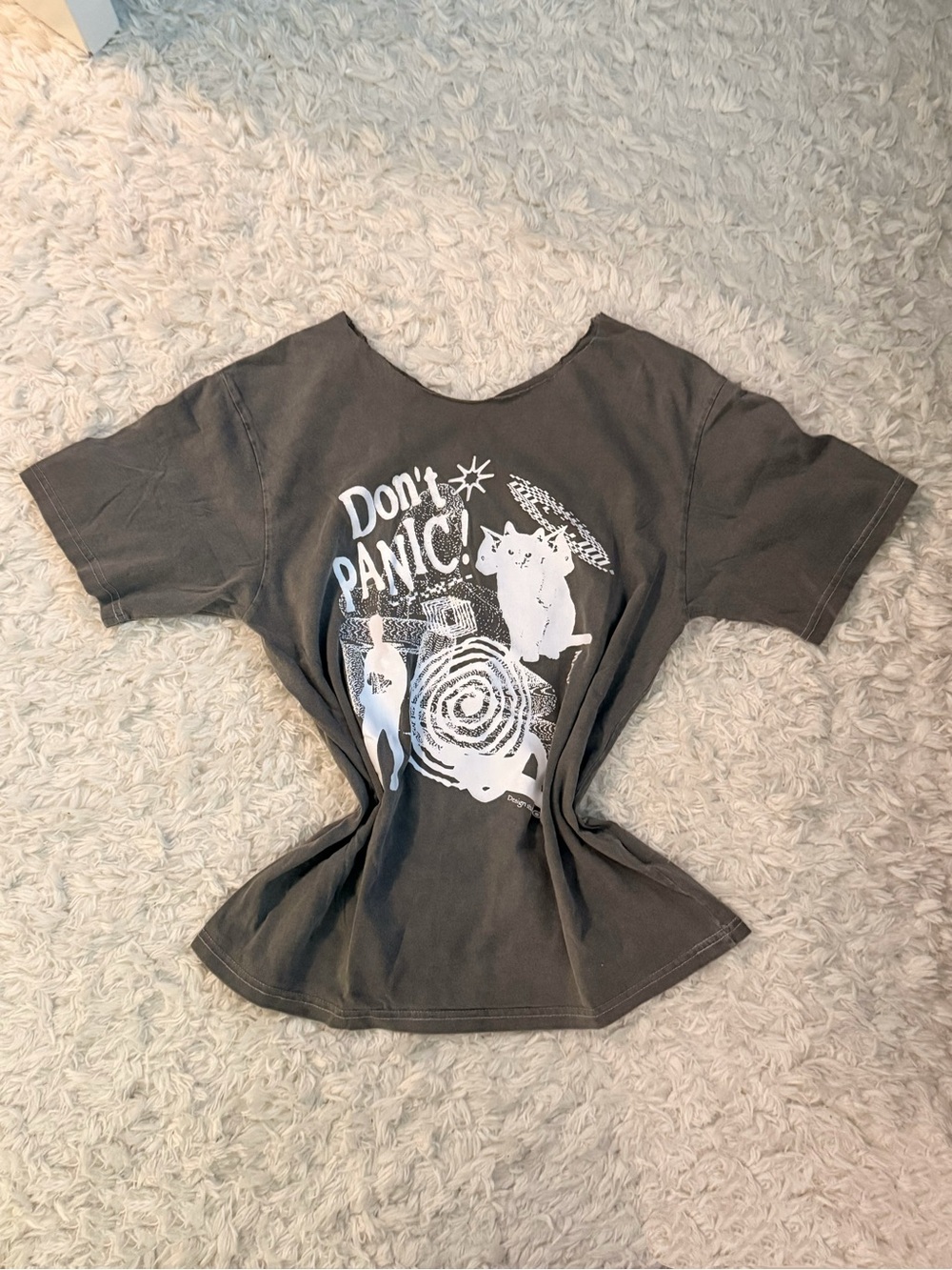 Don't Panic off-the-shoulder graphic tee
